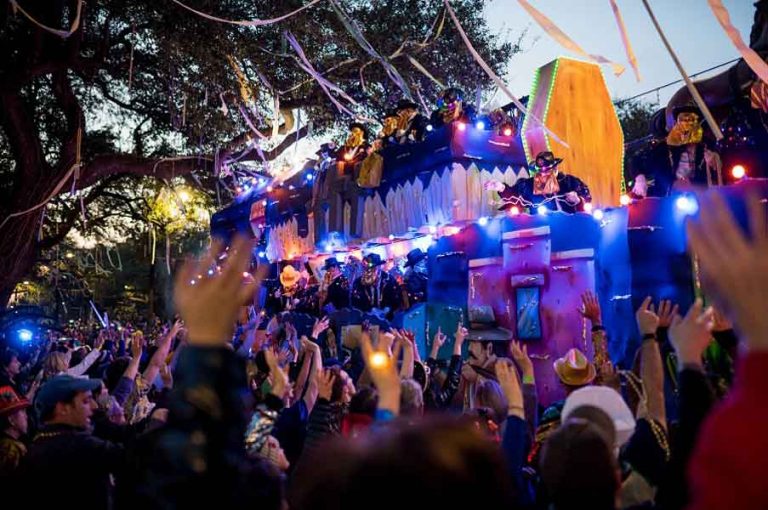 Krewe of Bacchus | © LOT