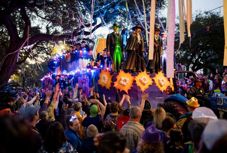 Krewe of Bacchus | © LOT