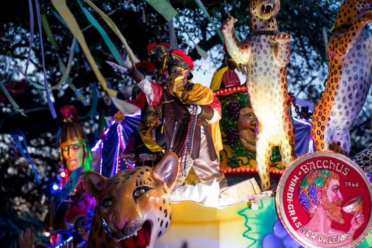 Krewe of Bacchus | © LOT