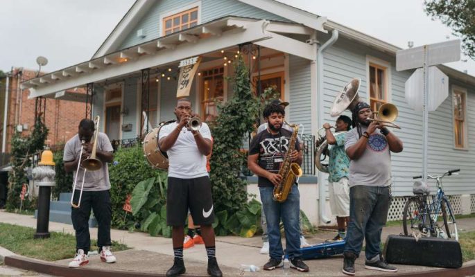 Brass Band at Suavage and Ponce De Leon - Jazz Fest After Parties | © Paul Broussard
